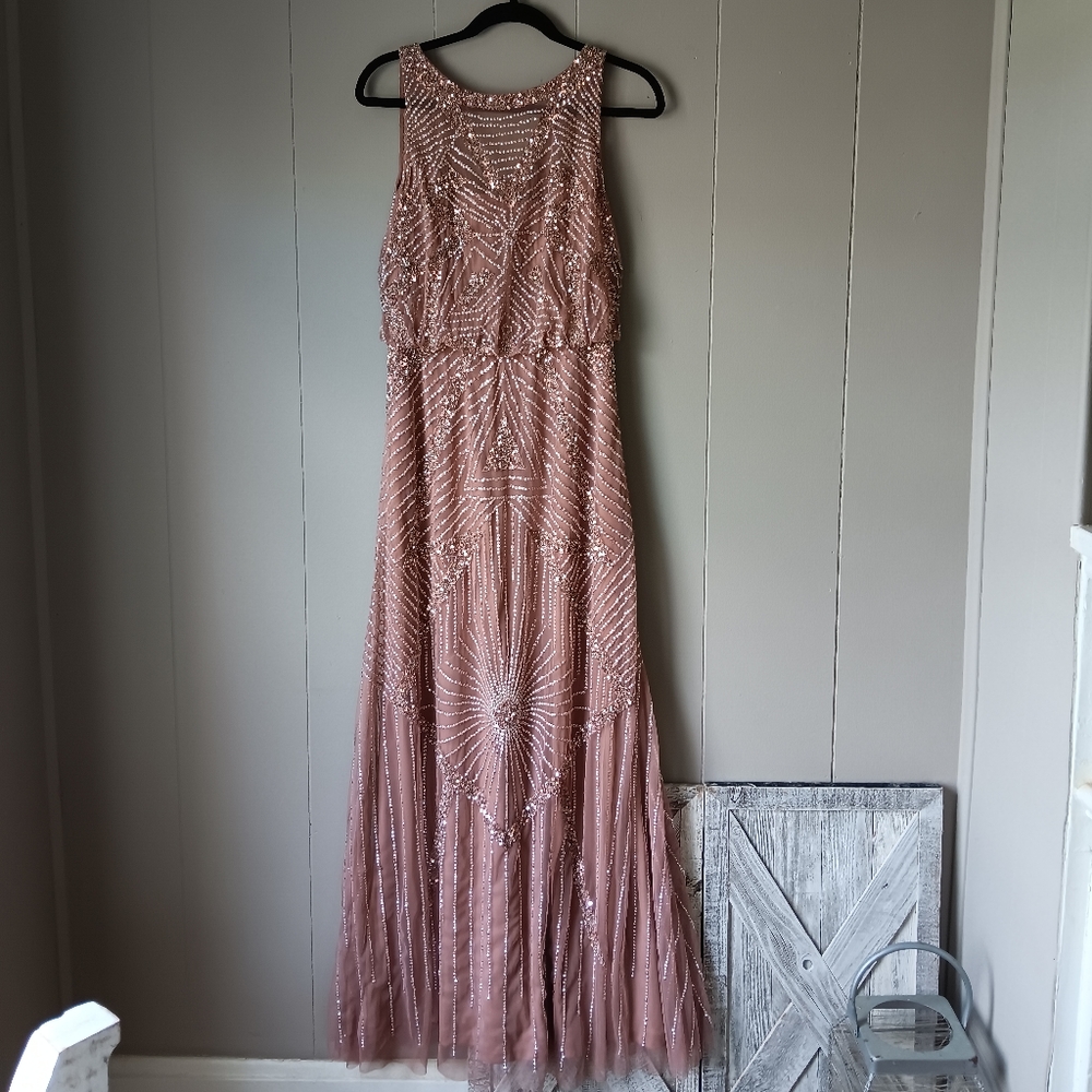 Aidan Mattox Sequence Gown🤍